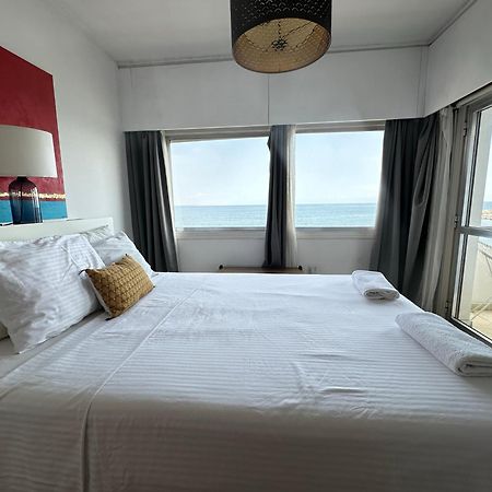 2Br Seafront Apt In City Center With Community Pool 라르나카 외부 사진